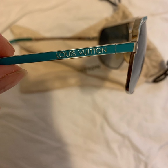 Authentic Louis Vuitton z0167u blue sunglasses - Picture 7 of 7